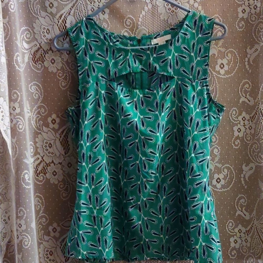 Tulle Women's size S green white navy leaf pattern top‎ zip back yoke keyhole